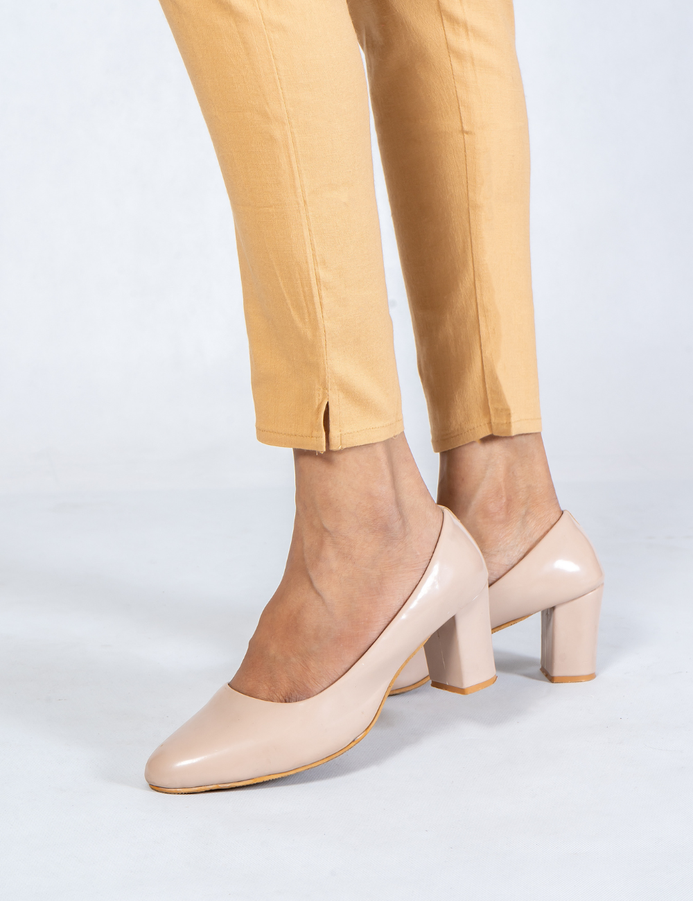 Women Gold Cotton Lycra Pant