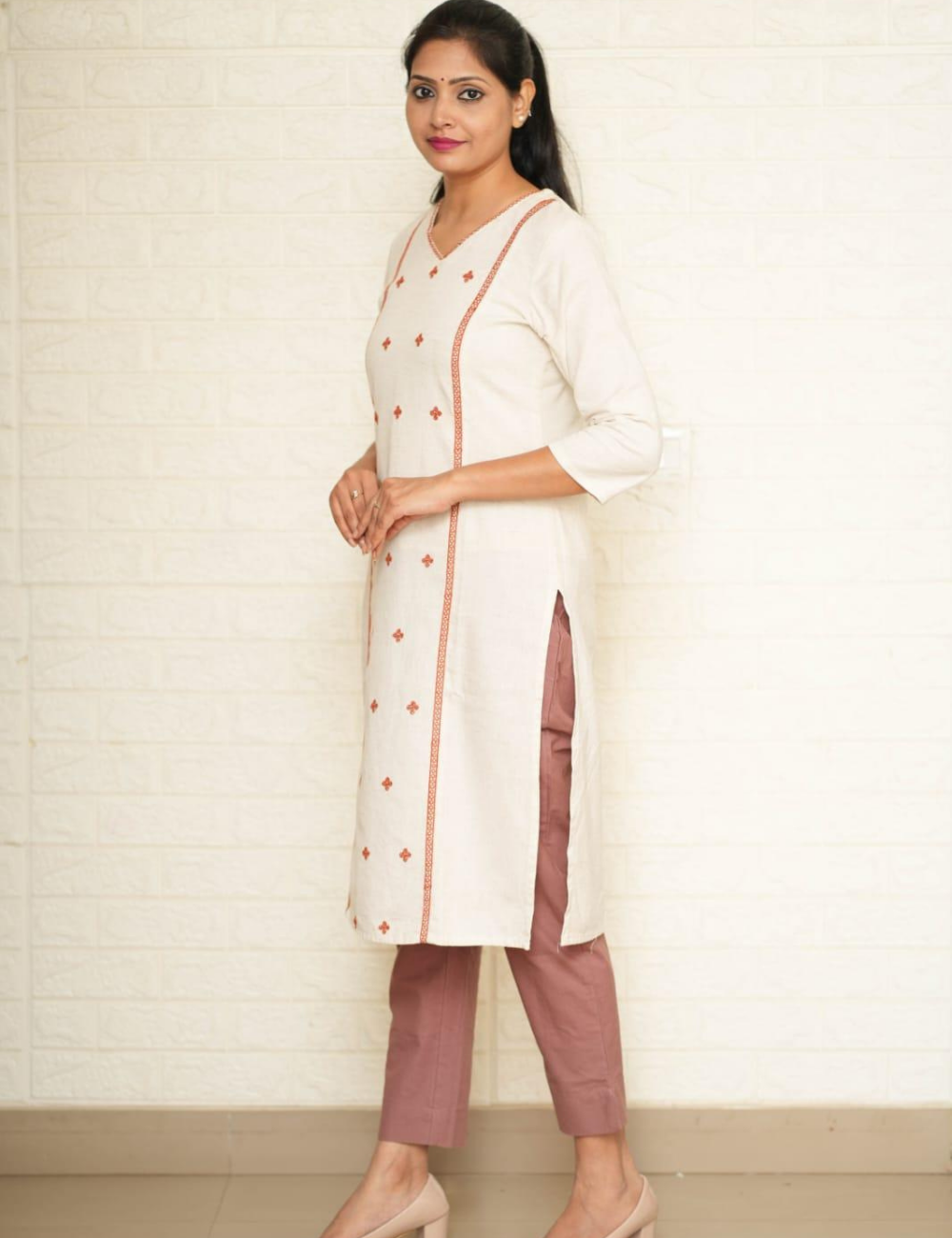 Women Onion Pink Cotton Pant