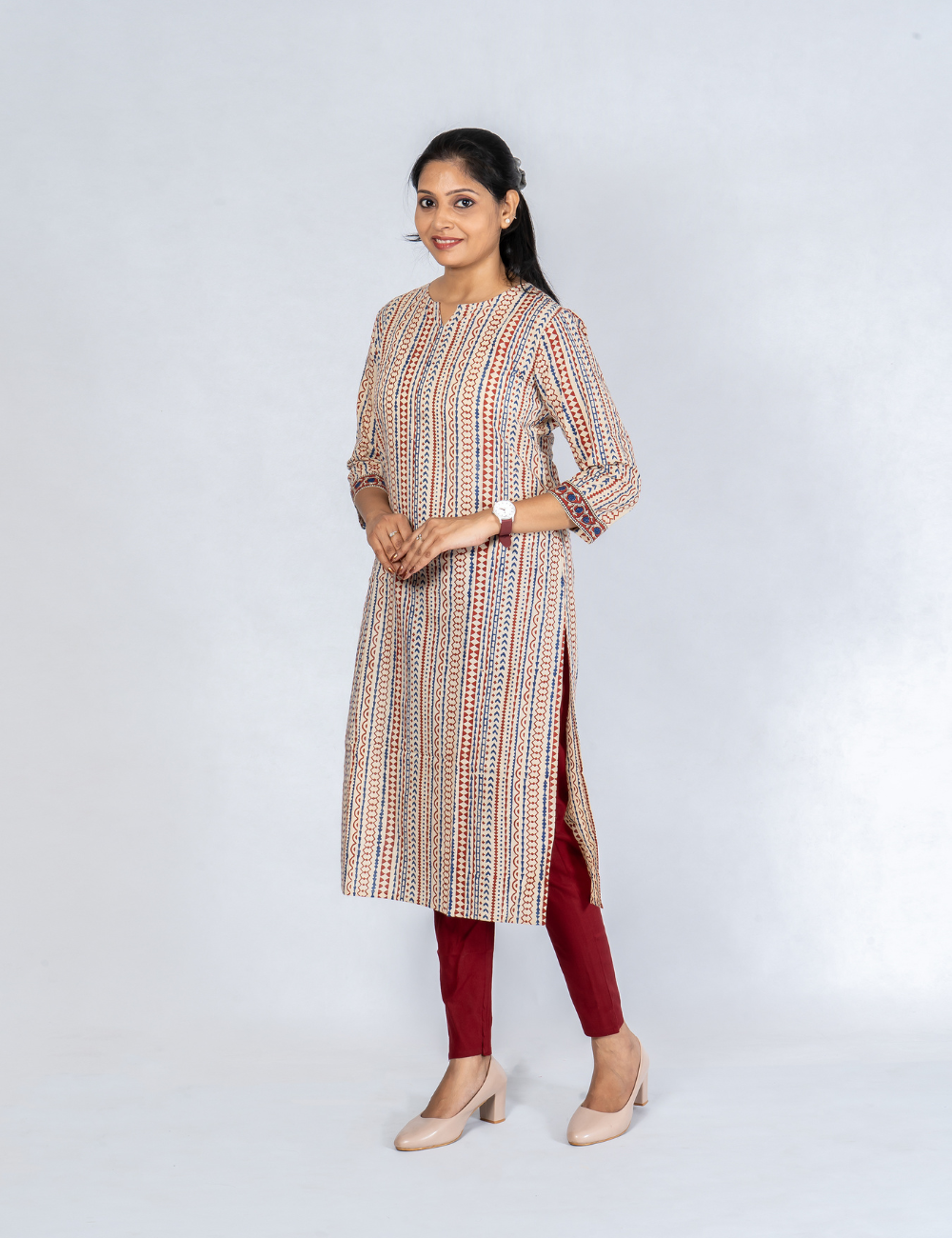 Women Maroon Cotton Lycra Pant