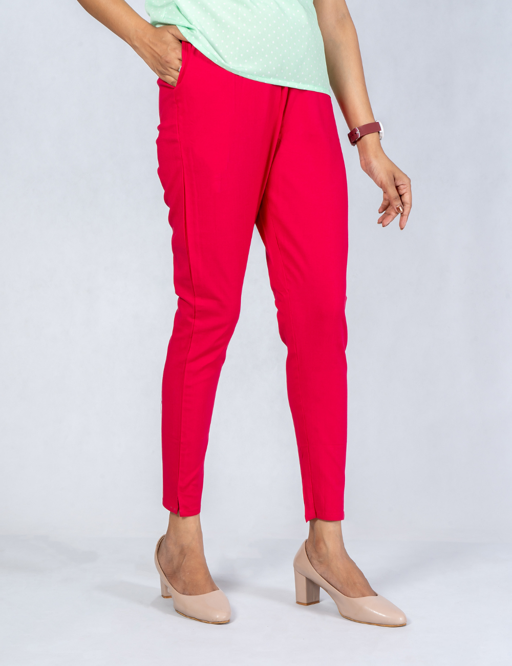 Women Rani Pink Cotton Lycra Pant