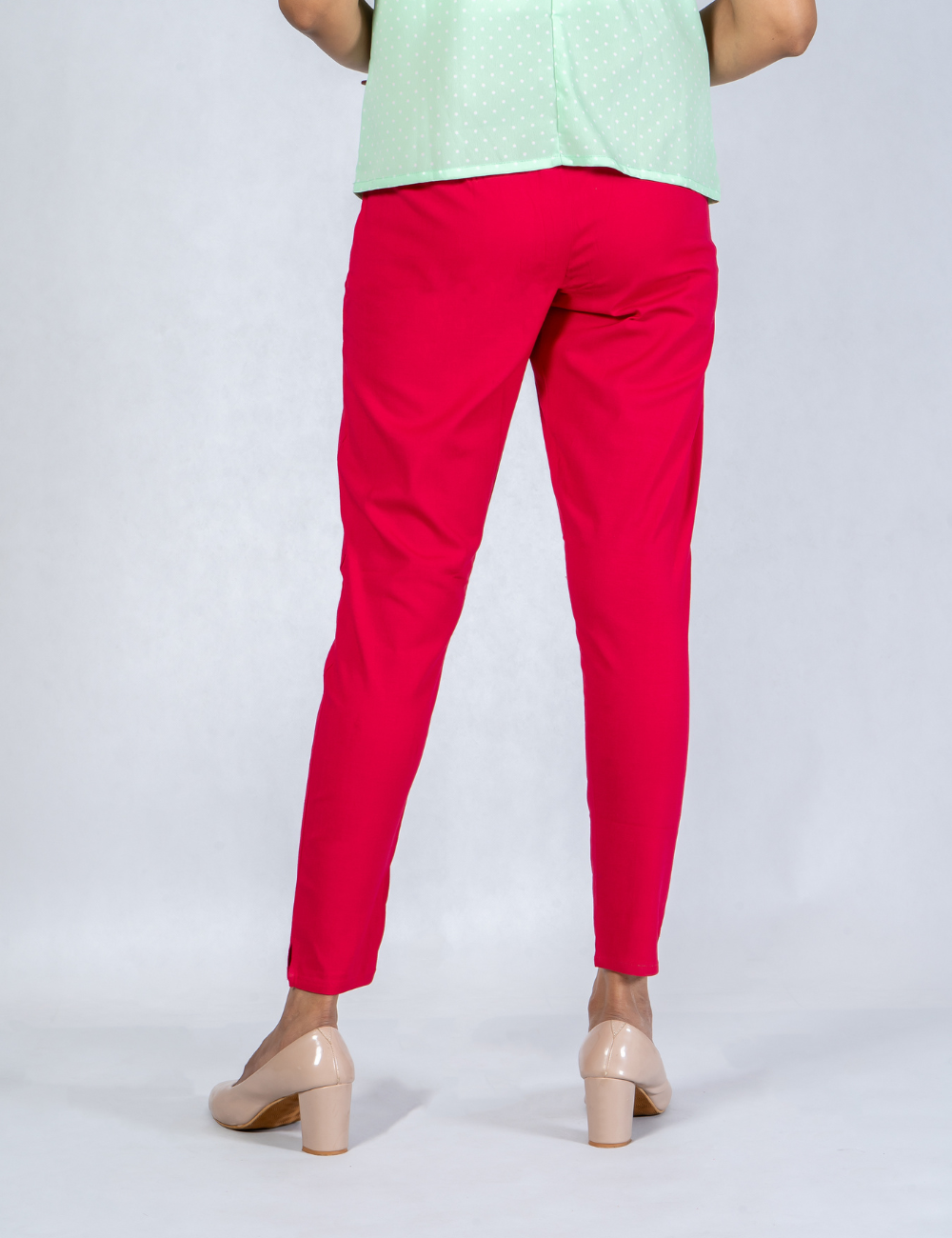 Women Rani Pink Cotton Lycra Pant