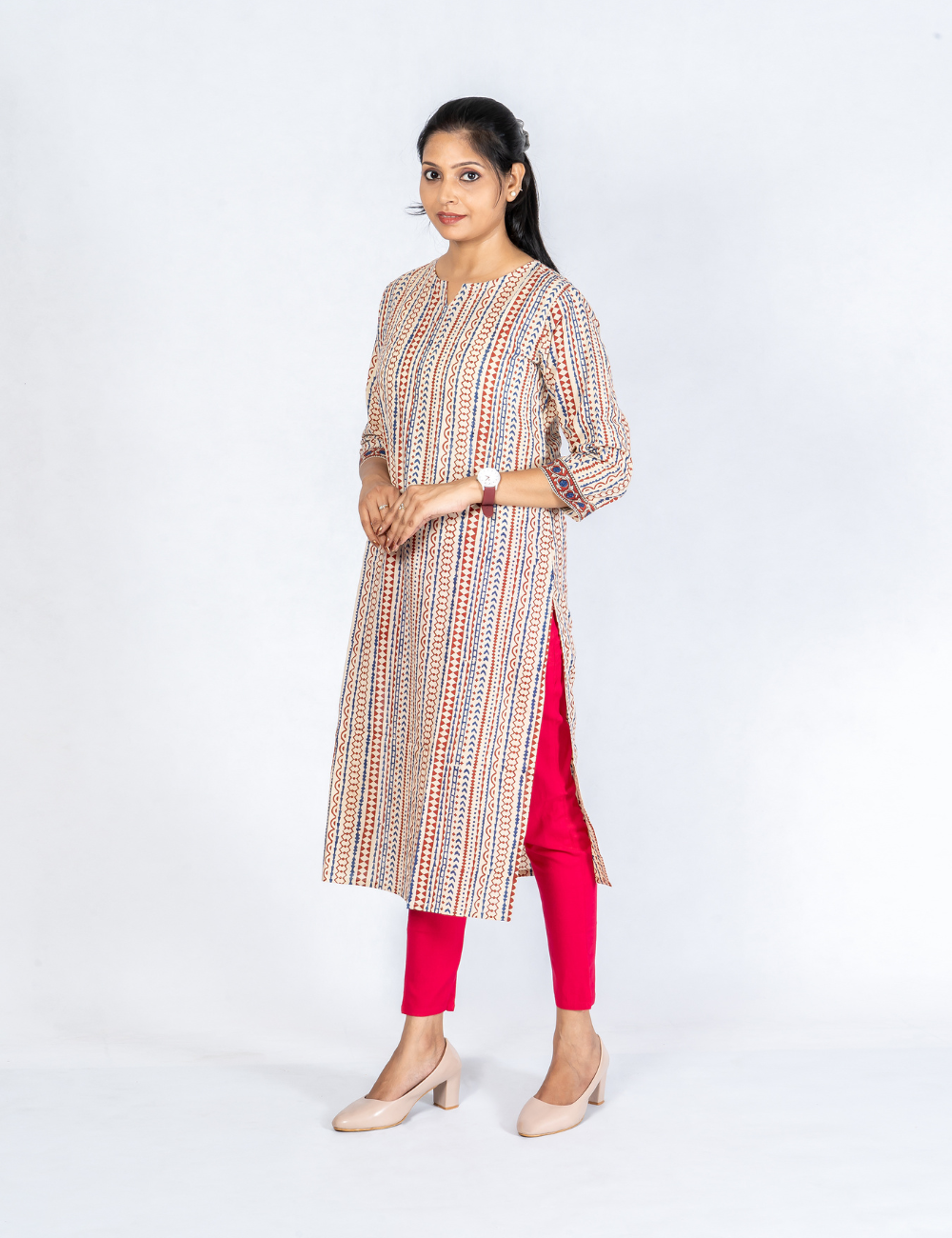 Women Rani Pink Cotton Lycra Pant