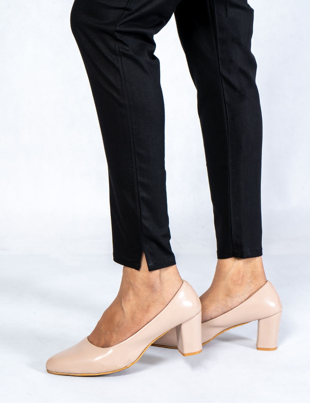Women Black Cotton Lycra Pant