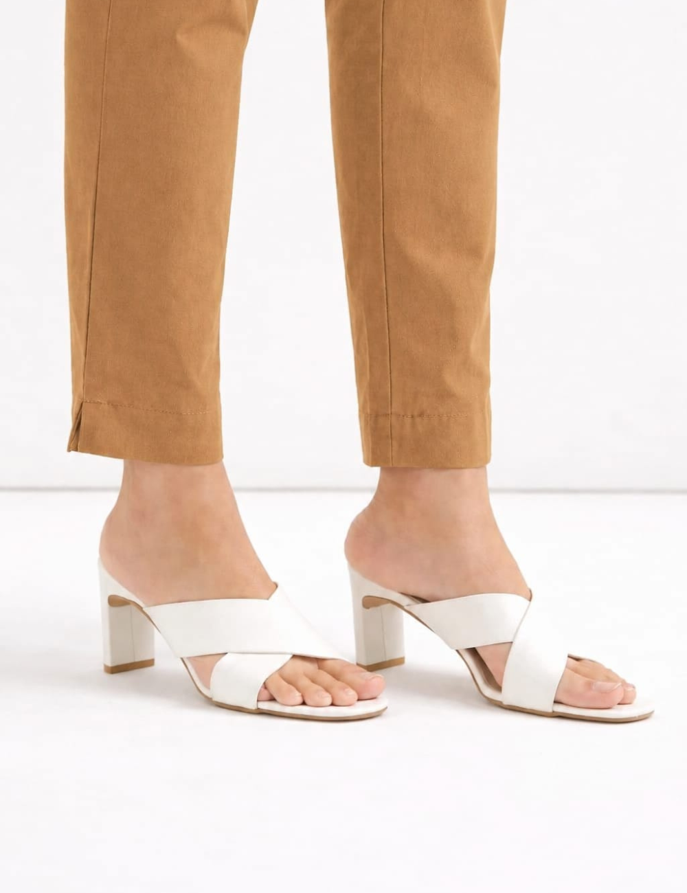 Women Brown Cotton Straight Pant