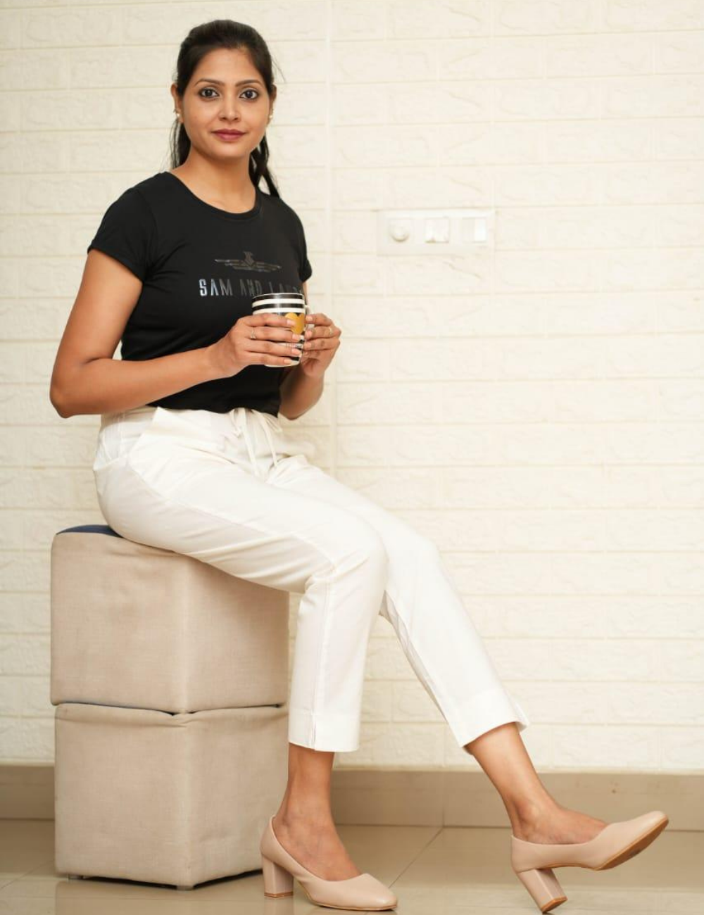 Women Off-White Cotton Pant