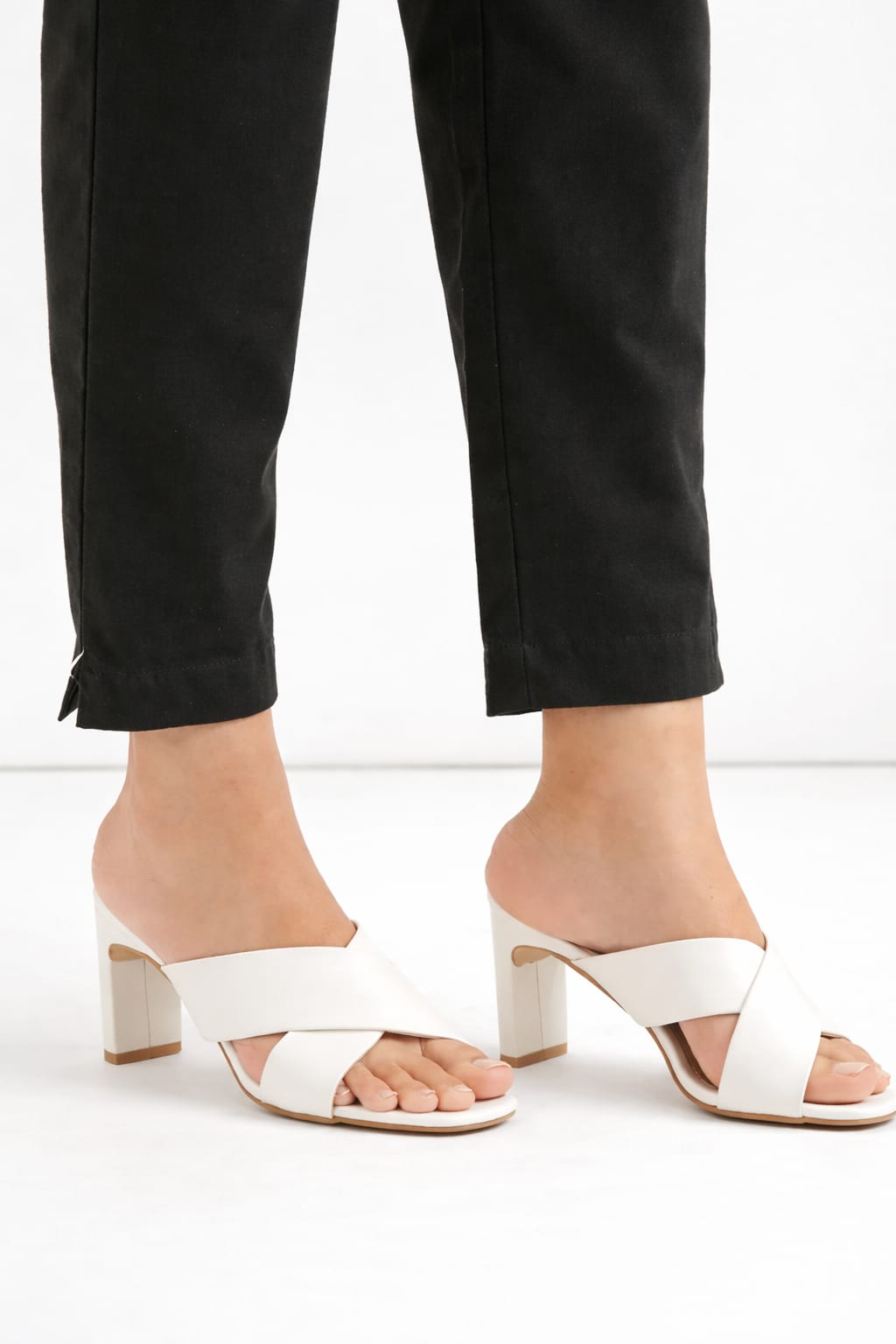 Women Black Straight Cotton Pant