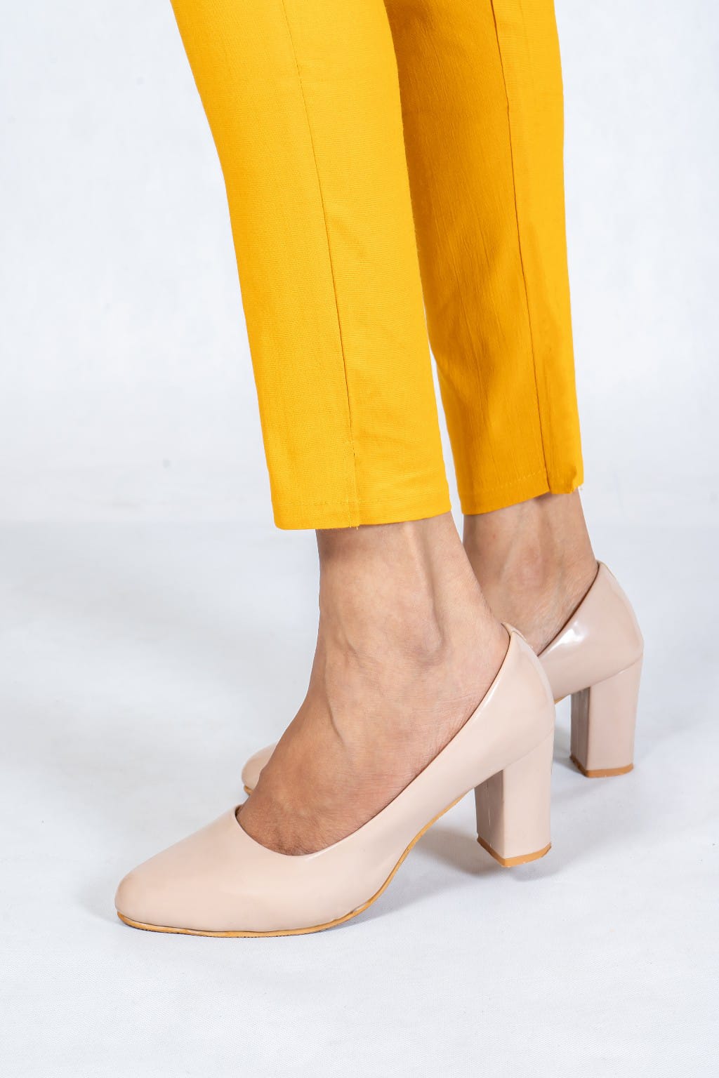 Women Grey Cotton Lycra Pant