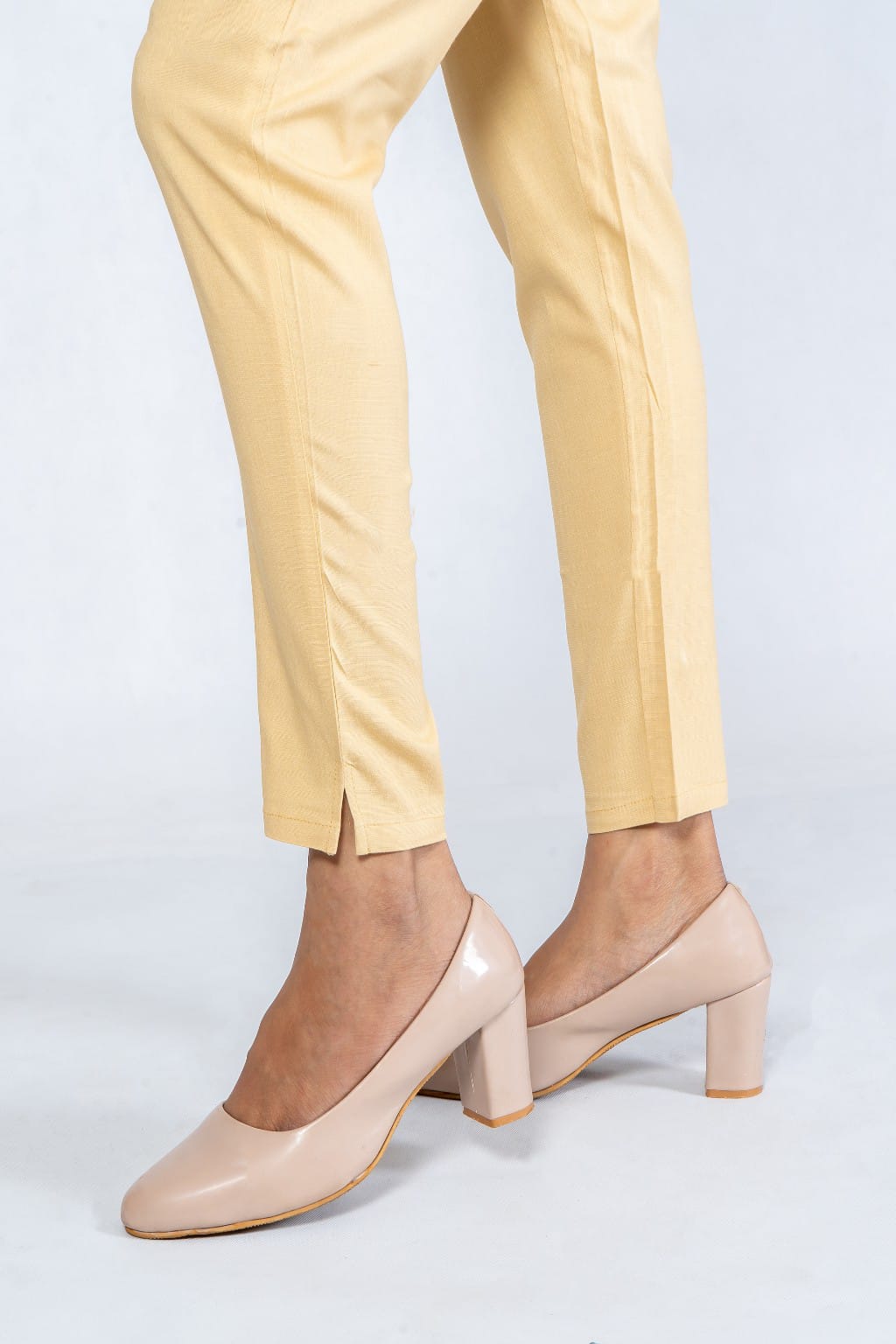 Women Grey Cotton Lycra Pant