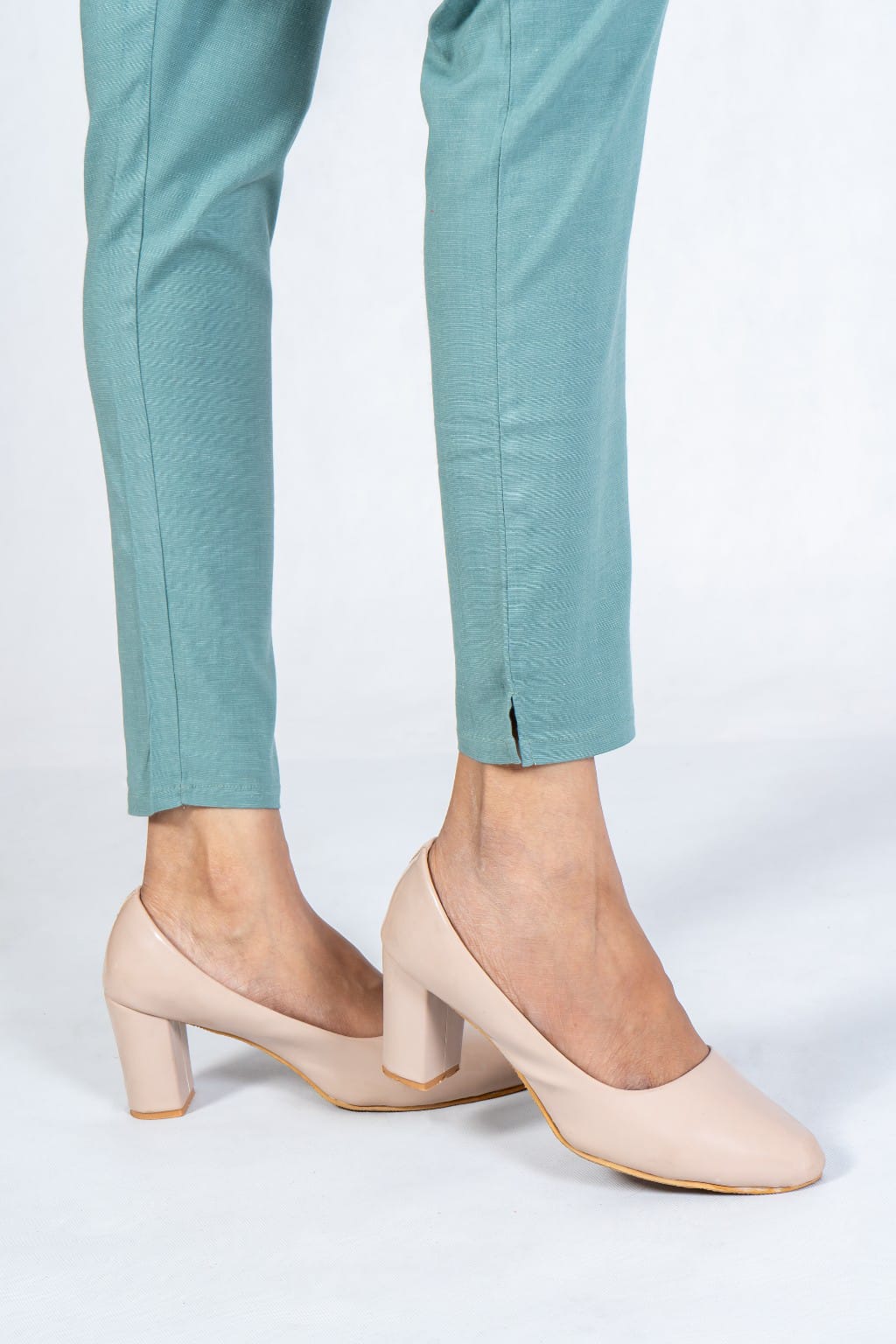 Women Grey Cotton Lycra Pant