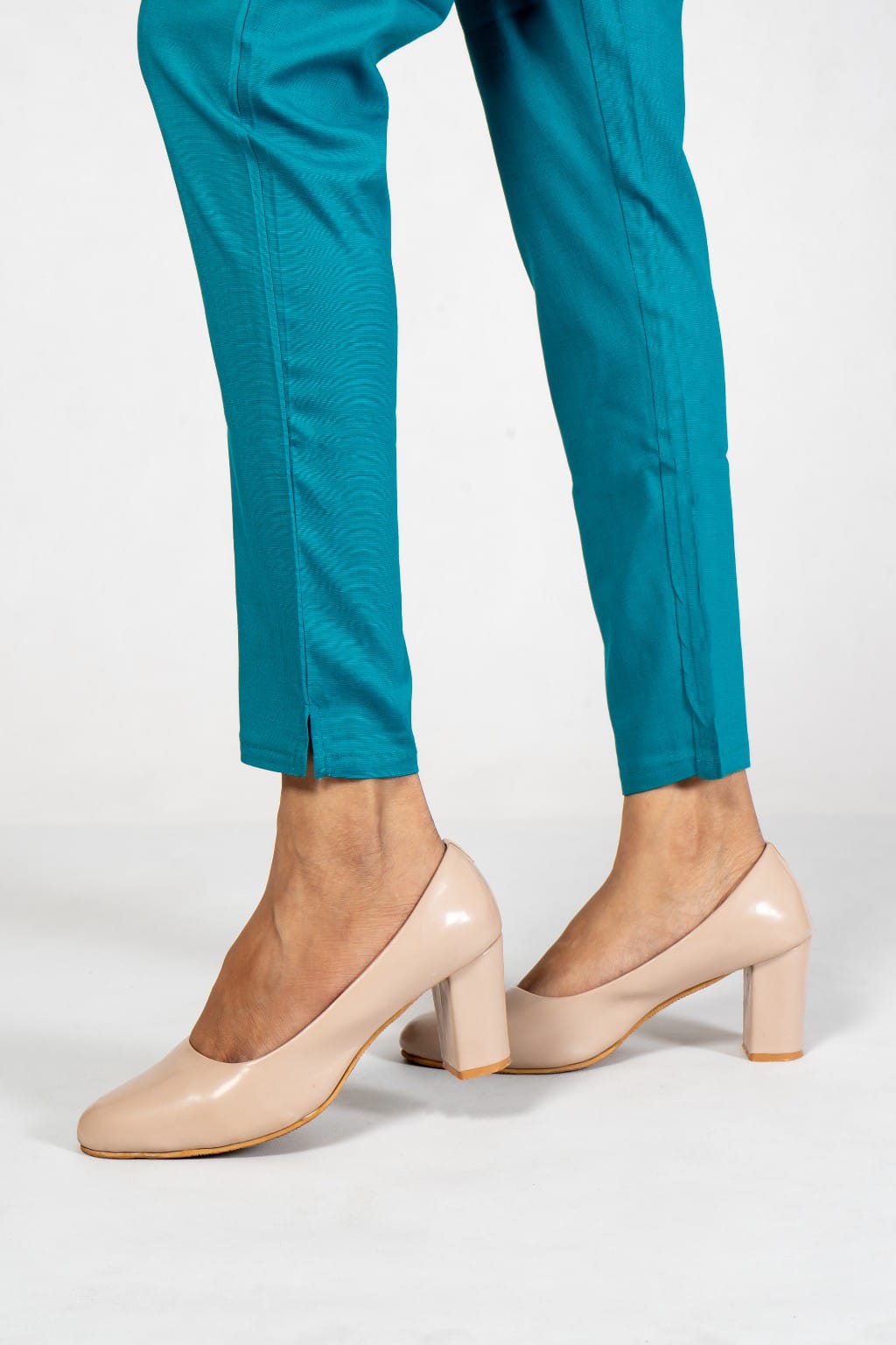 Women Grey Cotton Lycra Pant